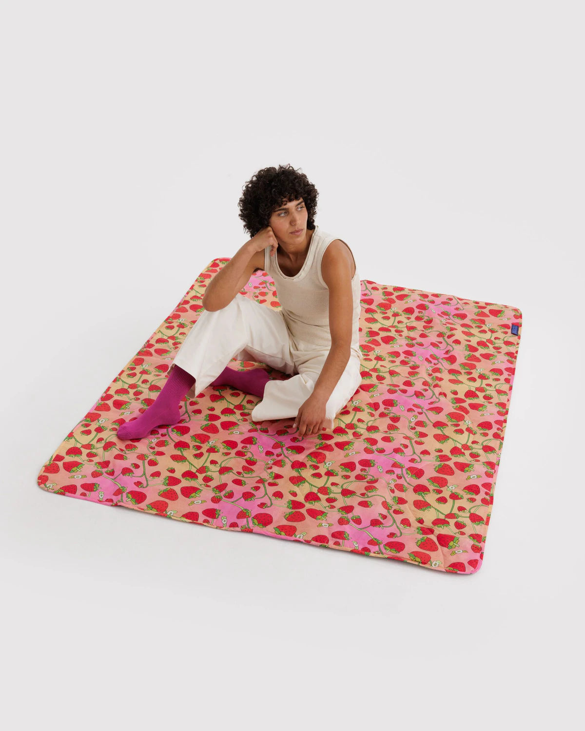 esterilla de picnic strawberry blossom baggu