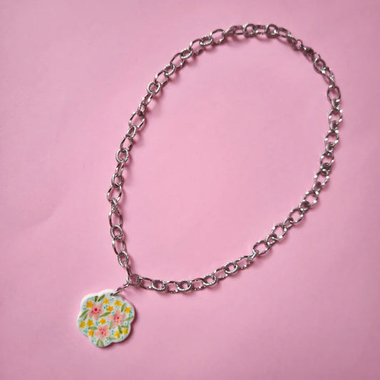 Collar charm artesanal flor cuadros