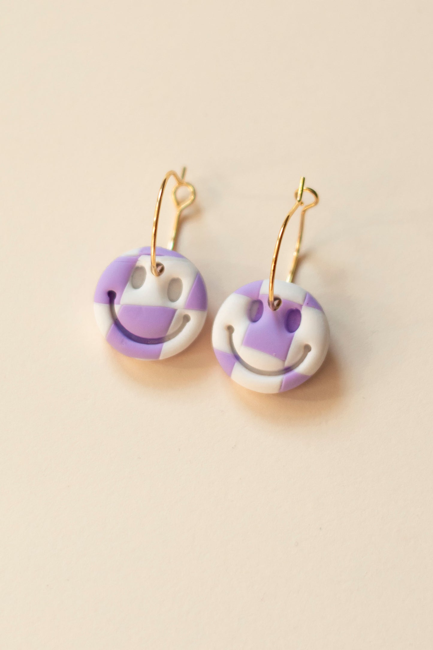 pendientes smiley amarilo