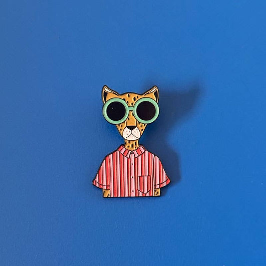 Pin Leo