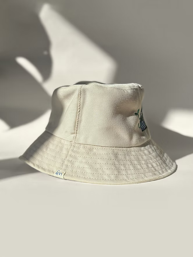 bucket botanical