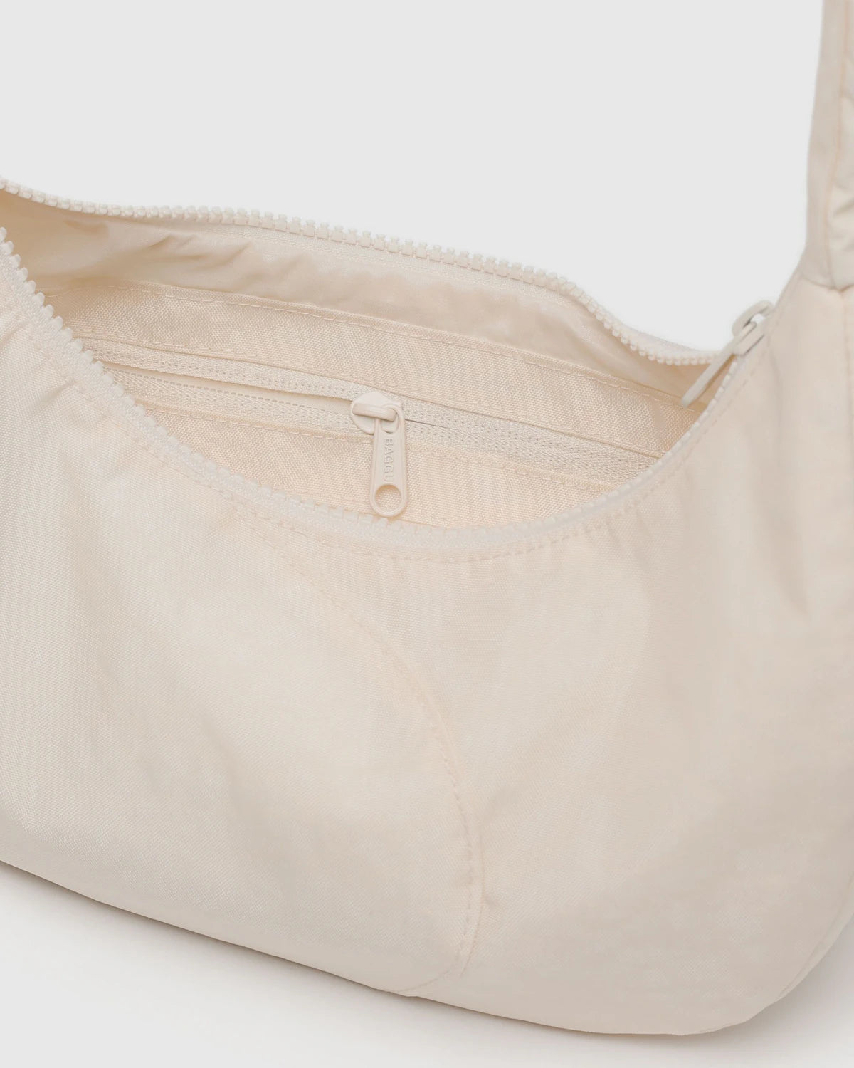 bolso cisne blanco baggu