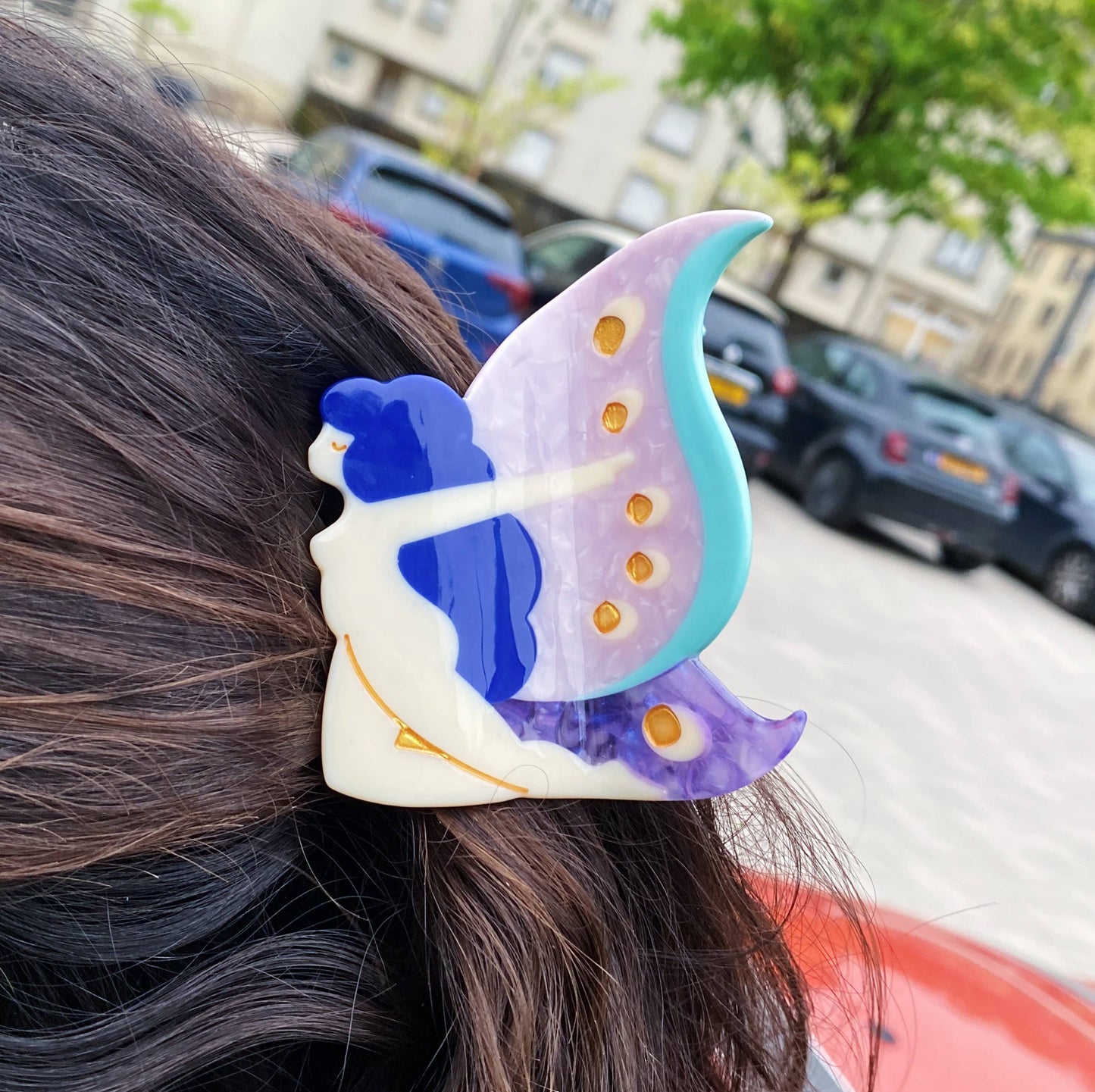 Lisa Junius - Garra de pelo de hada