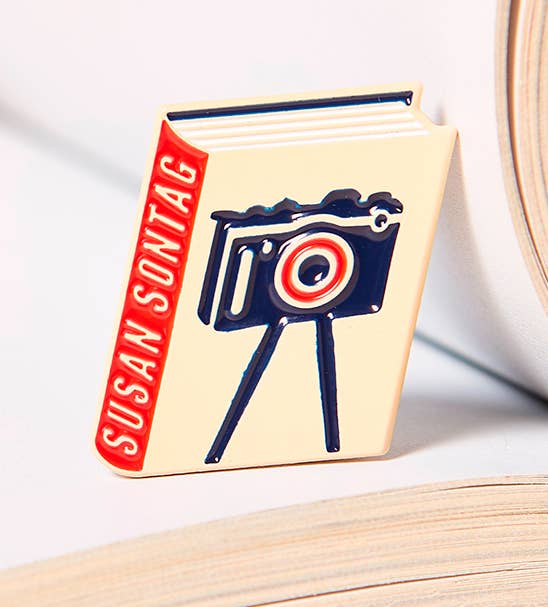 Pin  Susan Sontag