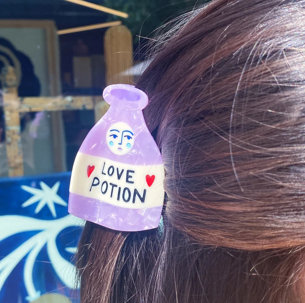 pinza de pelo love potion