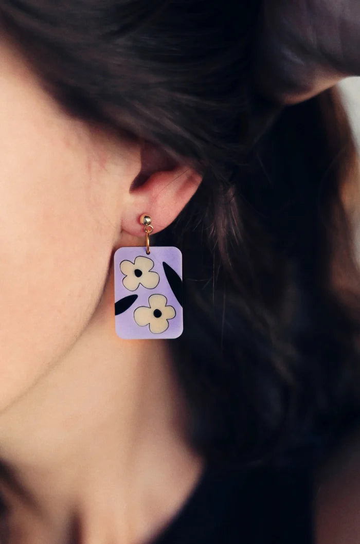 Flor violeta Earring