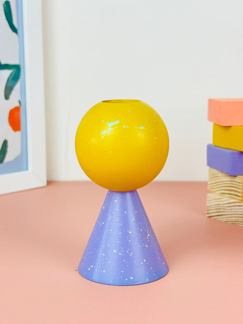 candelabro mini lila y amarillo