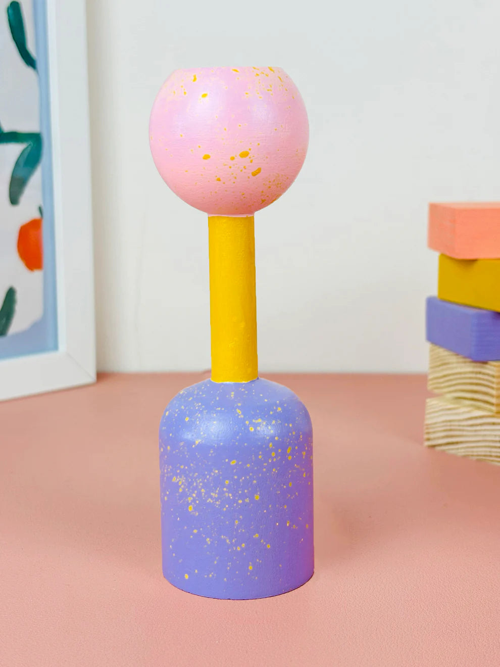 candelabro midi rosa y amarillo