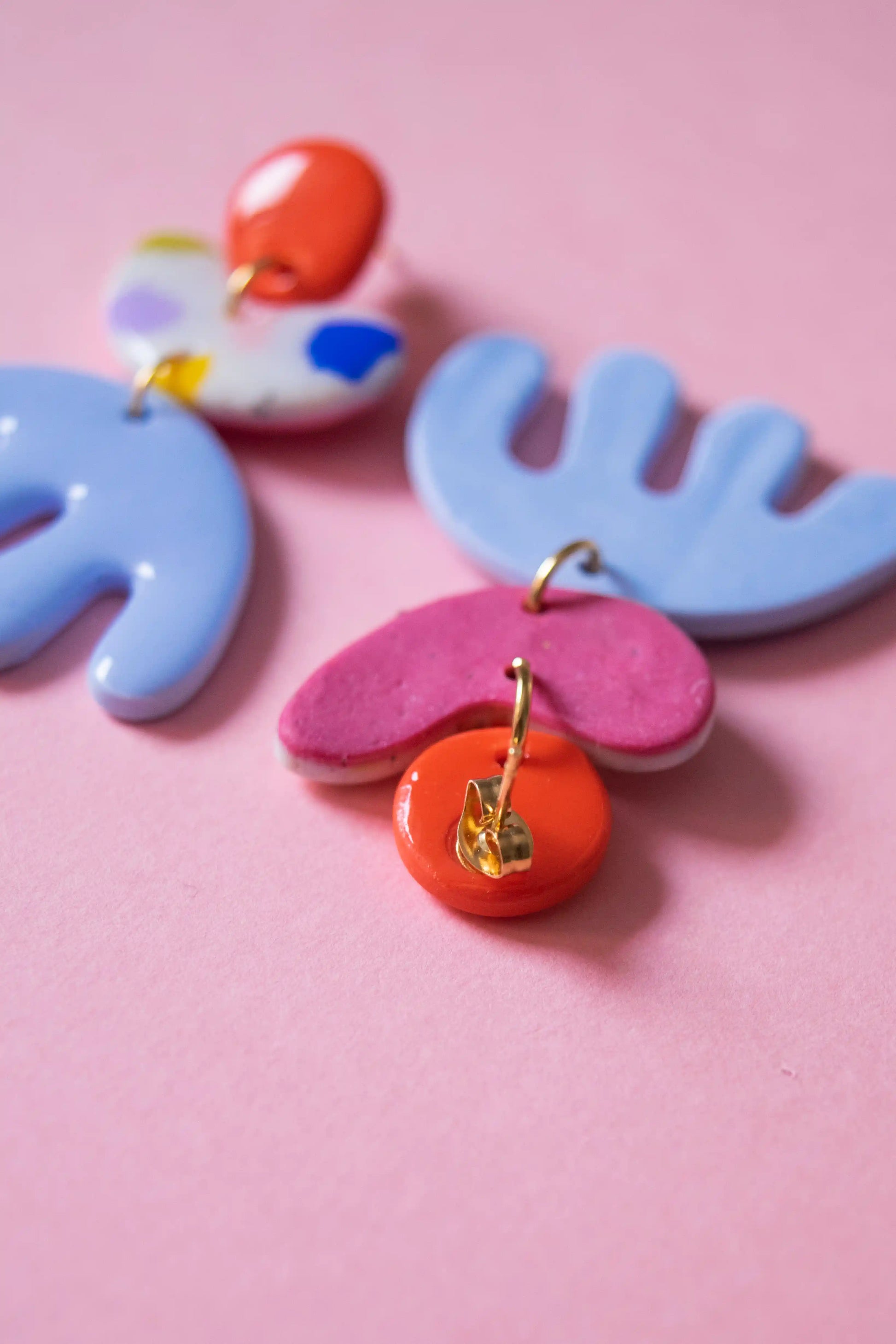 Pendientes Matisse terrazo azul – JULIAHACECOSAS | Tienda de diseño Barcelona