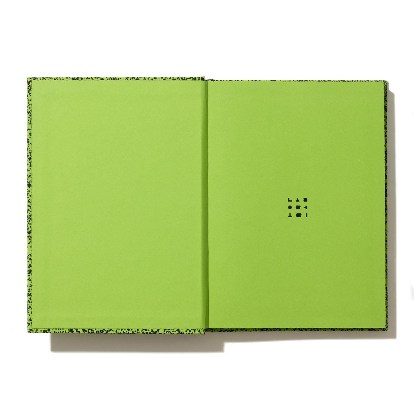 libreta verde tapa dura