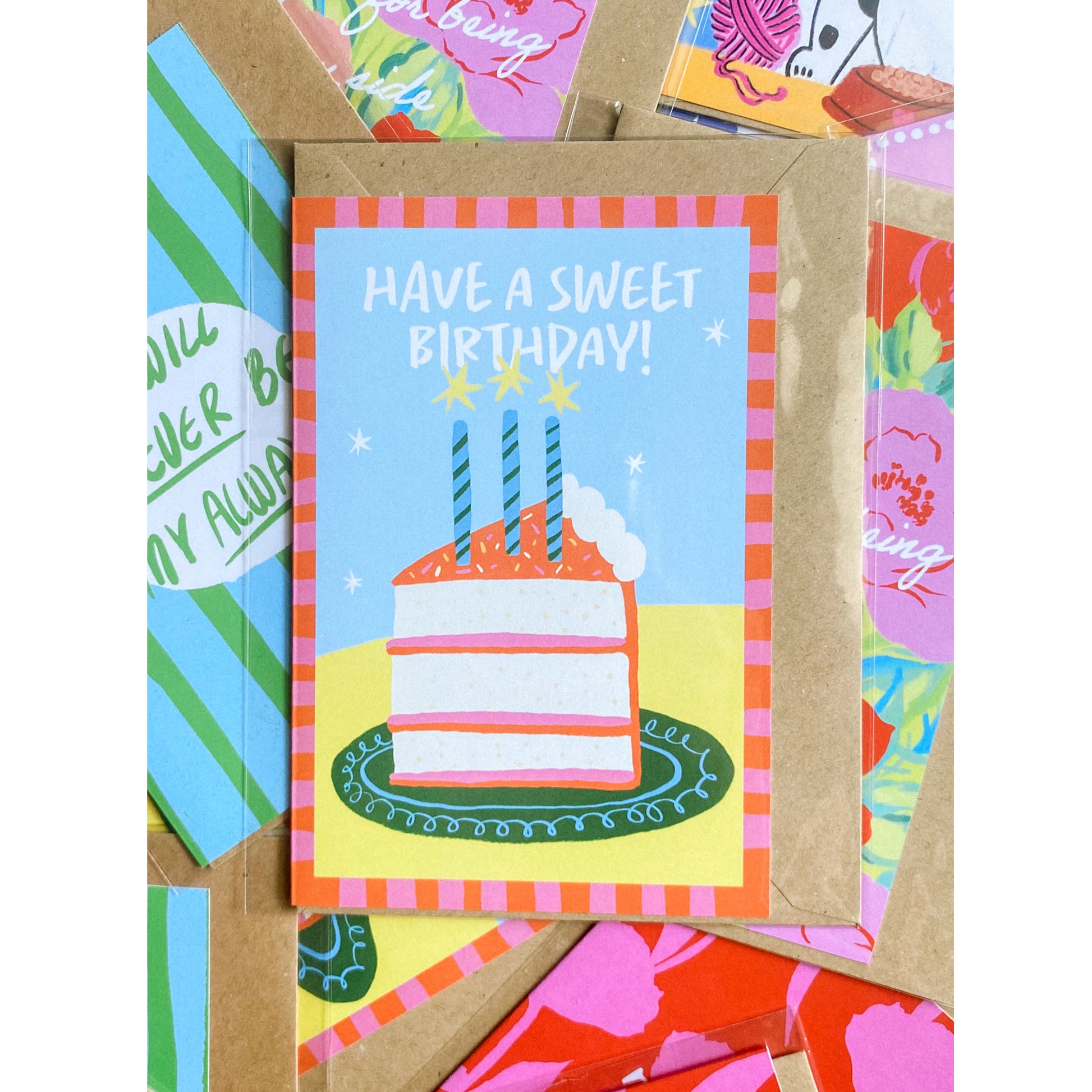 Tarjeta Happy Bday pastel – Ilustración original de Laura Ortiz | Leopardo Leopardi Barcelona