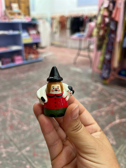 miniatura ceramica bruja 3