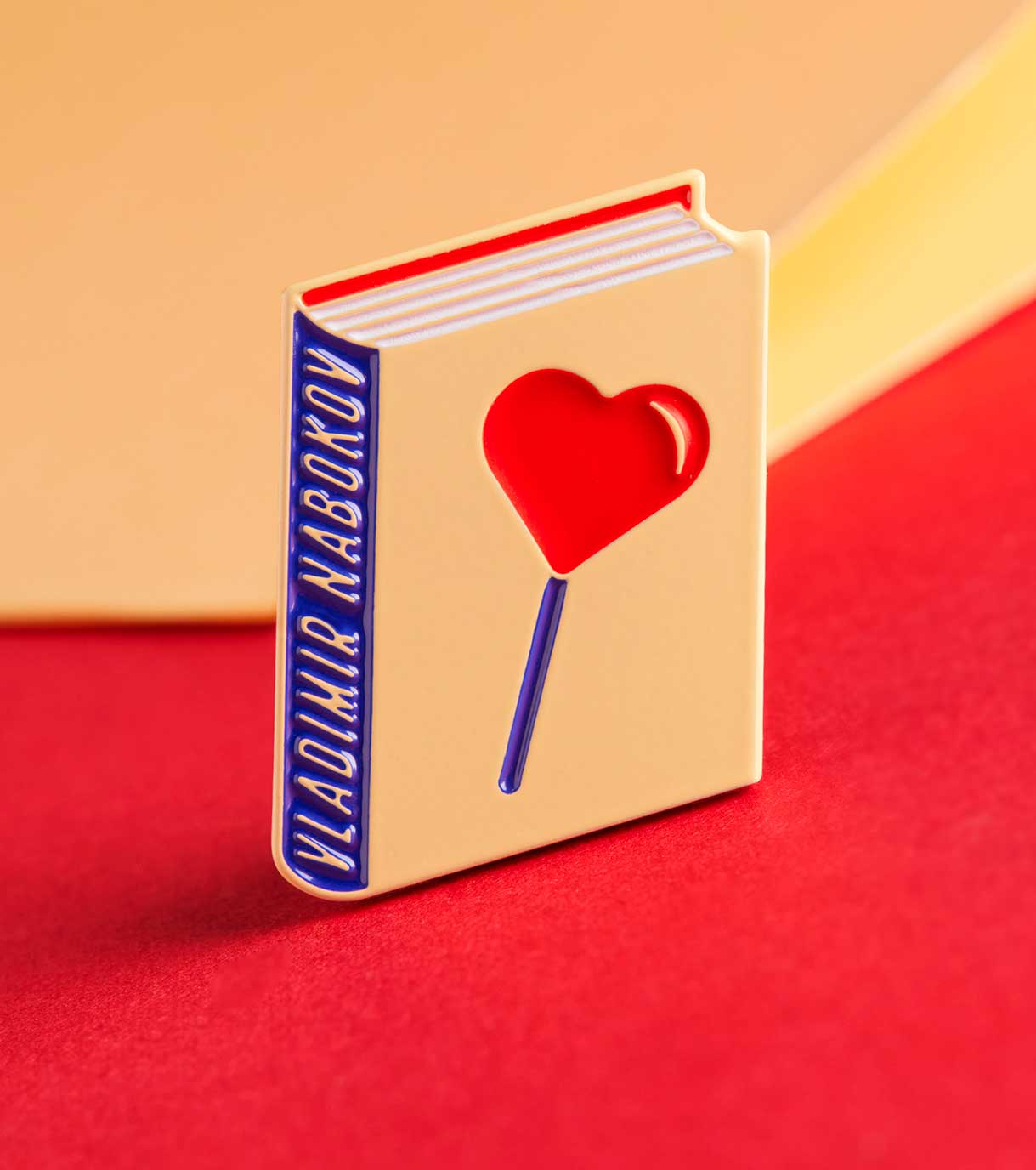 Pin  Vladimir Nabokov